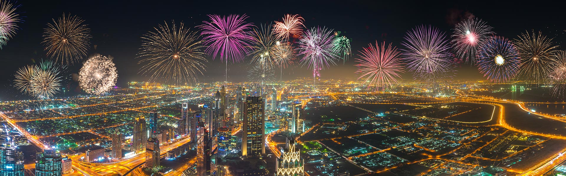Silvestr v Dubaji – koupání, impozantní ohňostroj a doplňkové výlety